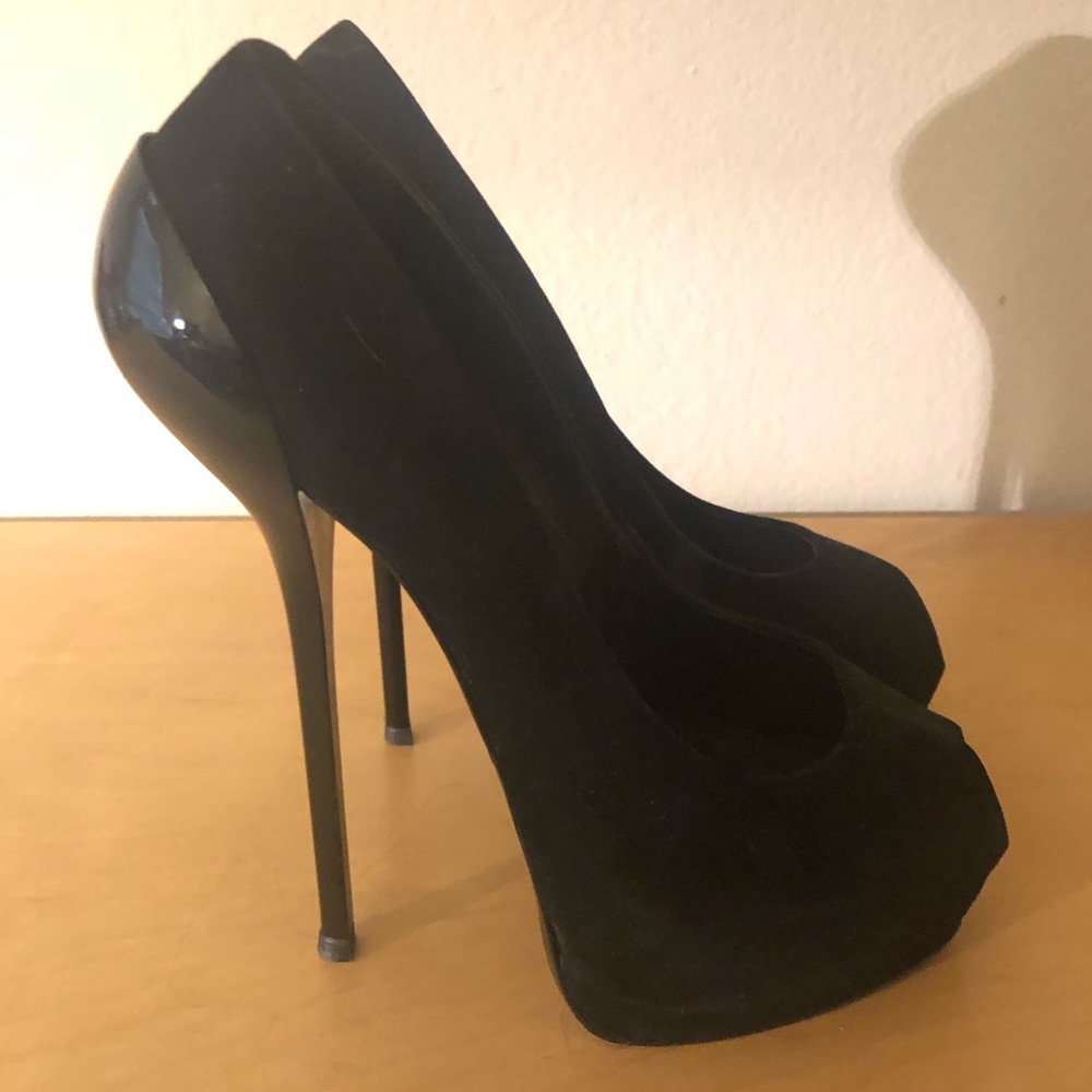 Giuseppe Zanotti peep toe pumps